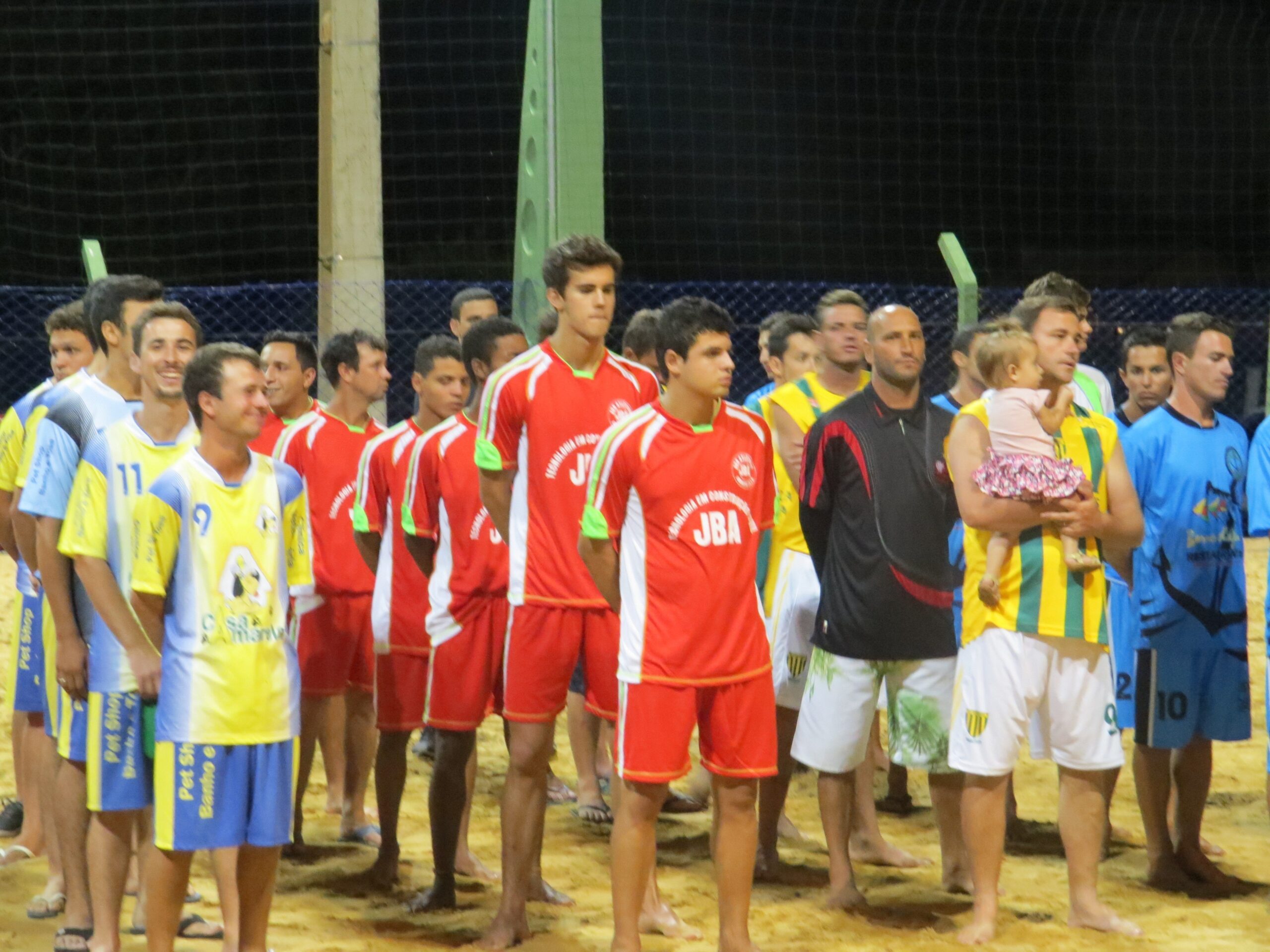 FME inicia Campeonato Municipal de Futebol de Areia Amador.