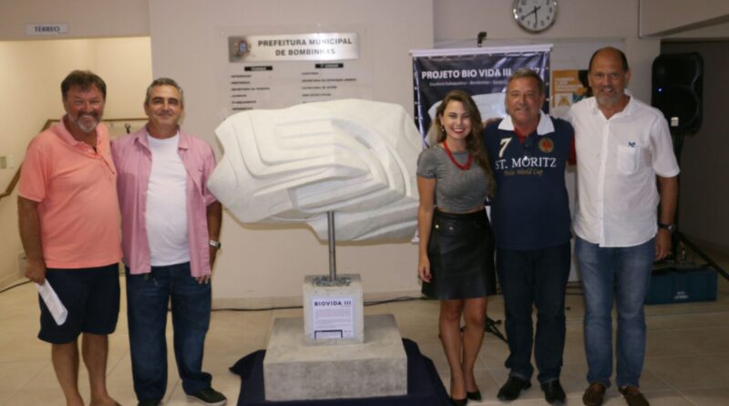 Município recebe escultura do Projeto Biovida III