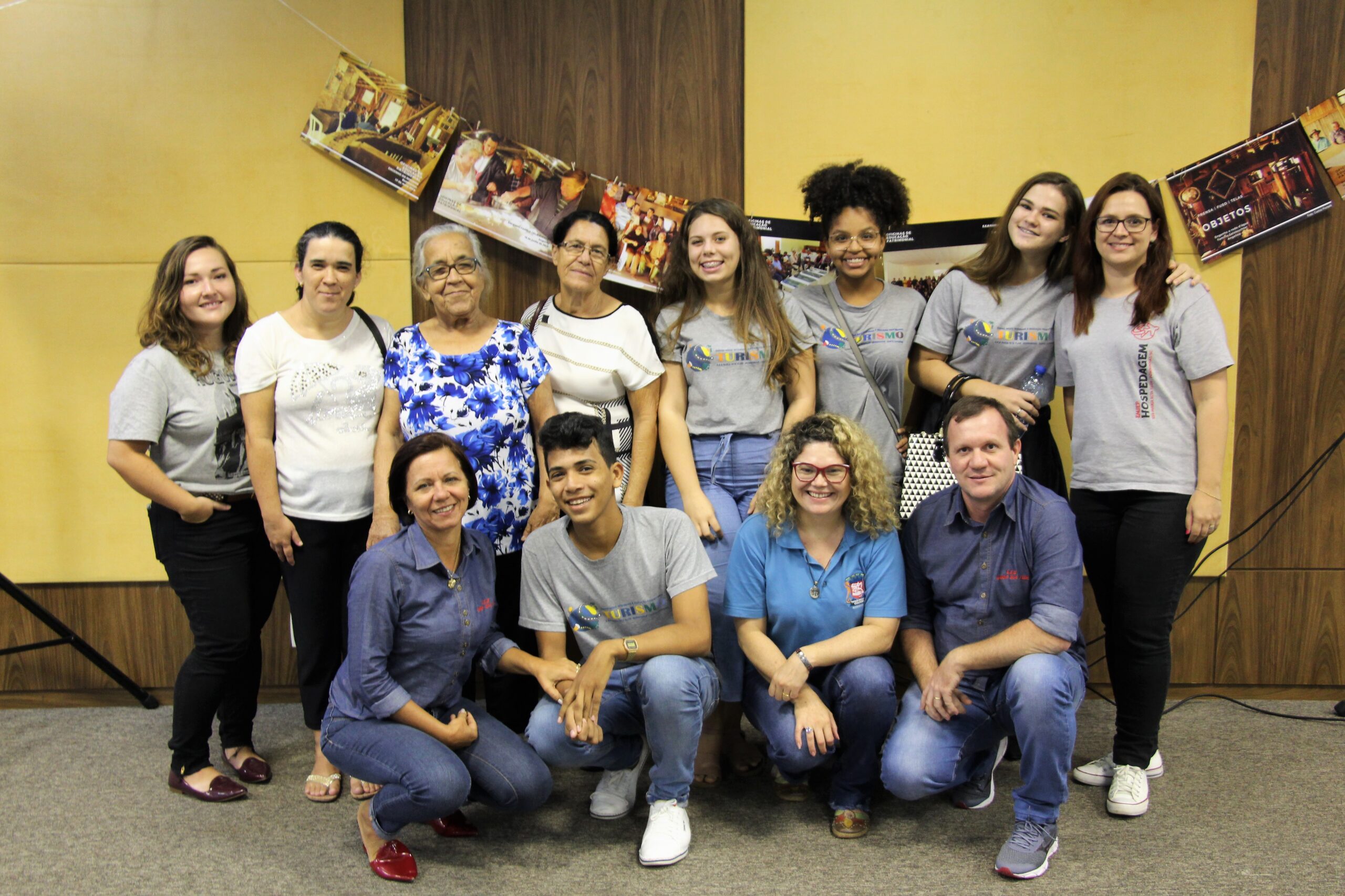 Evento realizado em Florianópolis reúne pesquisadores, donos de engenhos, forneiros e instituições culturais para debater o patrimônio cultural acerca dos engenhos.