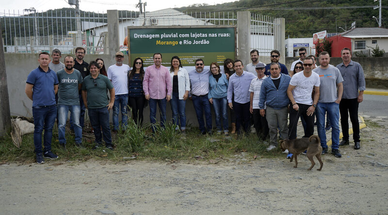 ASSINADA ORDEM DE SERVIÇO PARA OBRAS NA RUA MORANGO