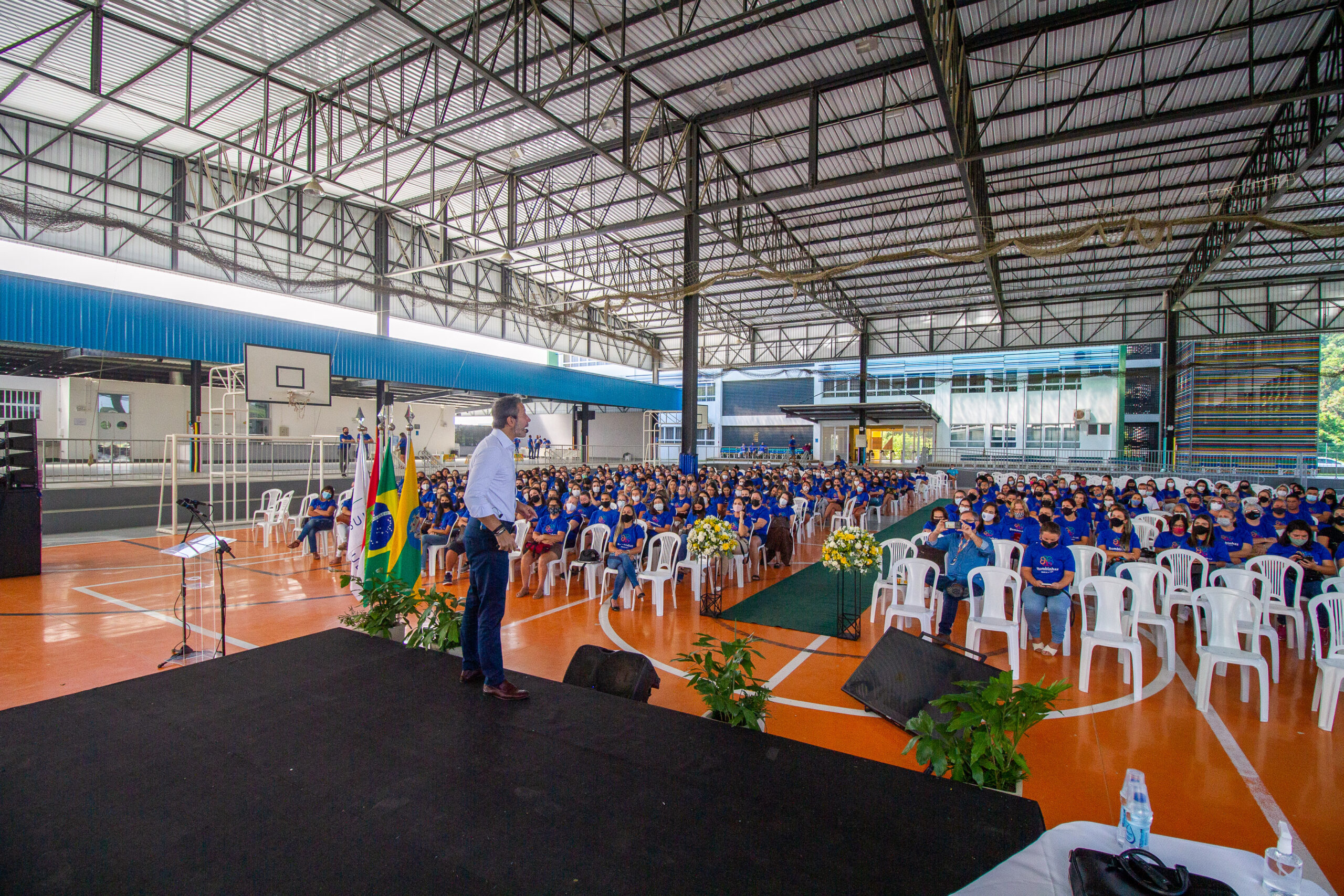 Palestra inicio ano letivo com professor Leo Fraiman