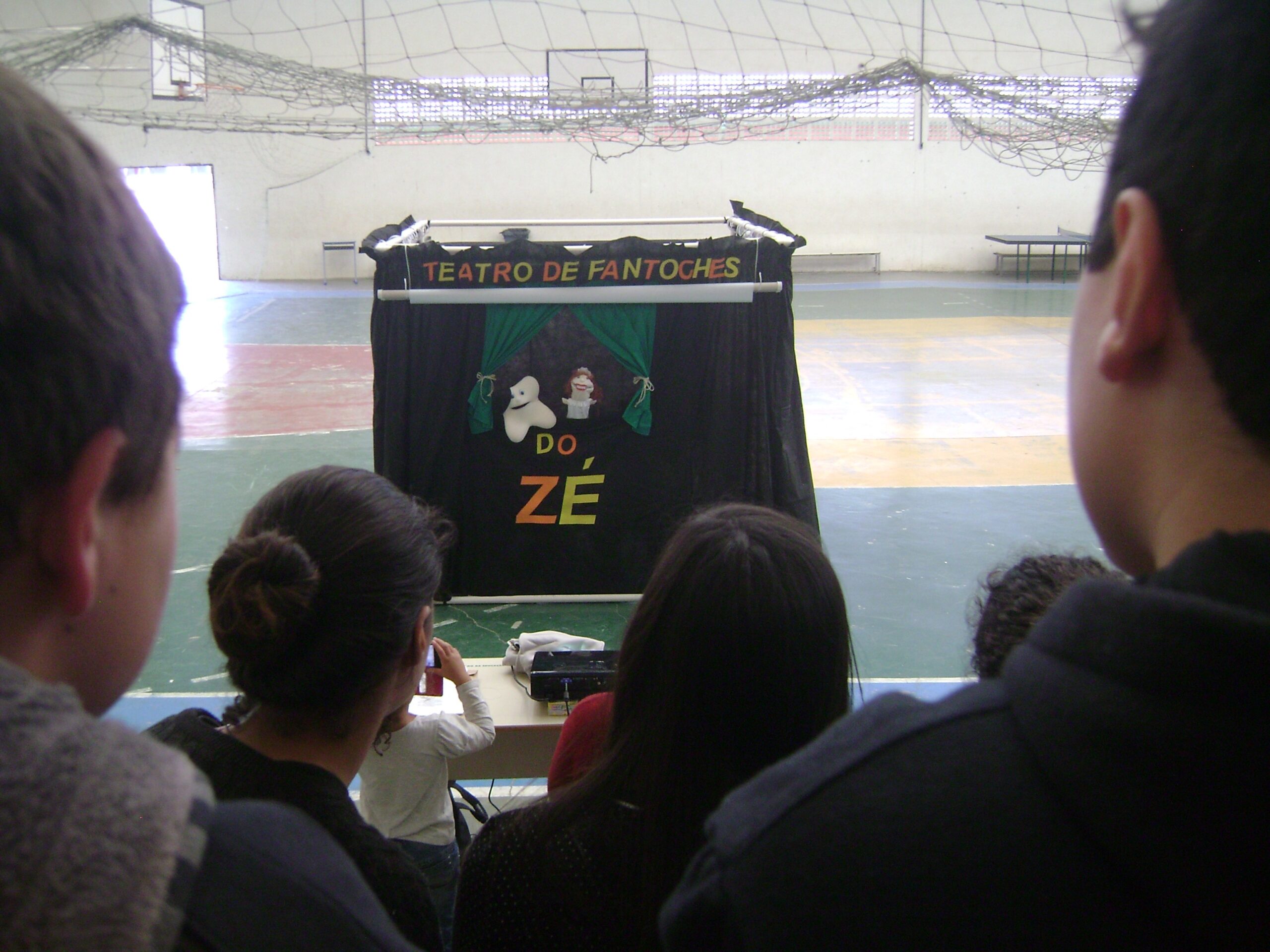 Equipe de saúde bucal da UBS José Amândio realiza mais um espetáculo do “Teatro de Fantoches do Zé”.