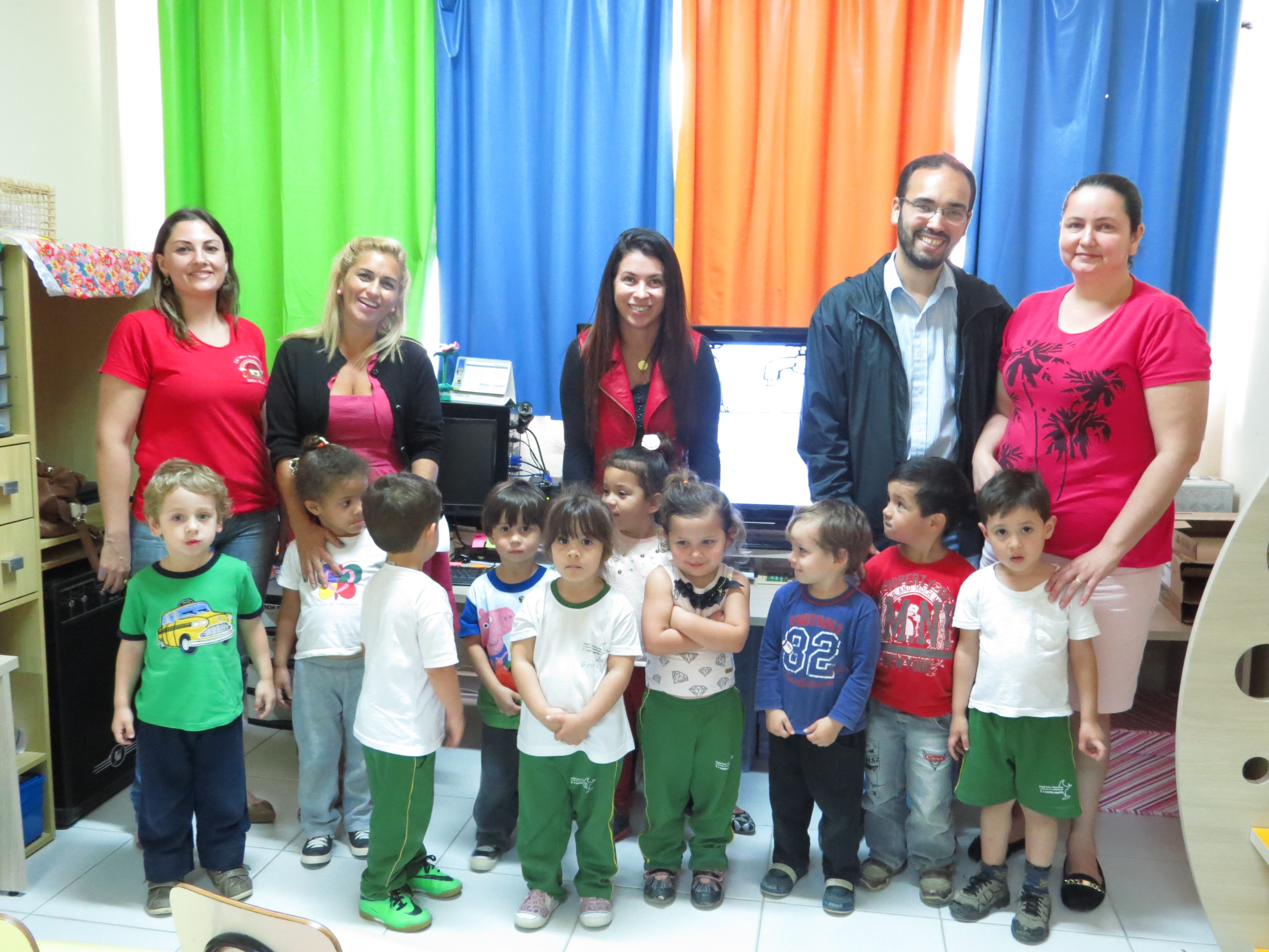 Secretaria de Educação inaugura o primeiro laboratório de inovação tecnológica do ensino infantil.