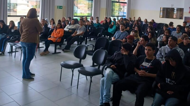 palestras e rodas de conversas abordaram a Lei Maria da Penha